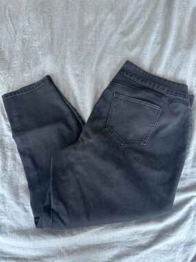 Black jeggings